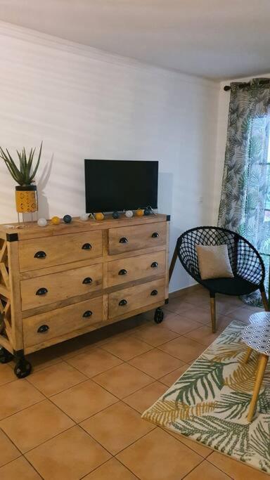 Appartement Cosy, Vue Sur Villages Anne Chèques Acceptés